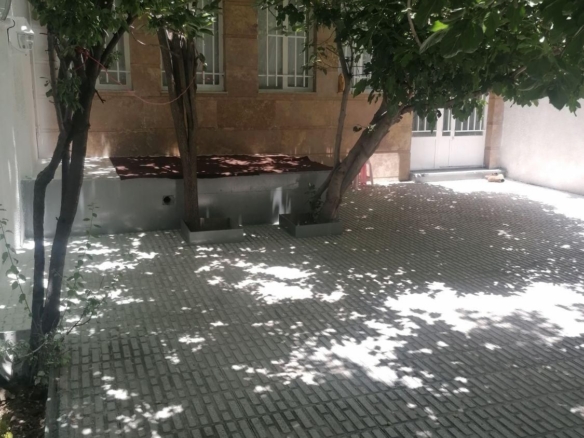 d19989e8 2004 403d b793 1f5f89c65901