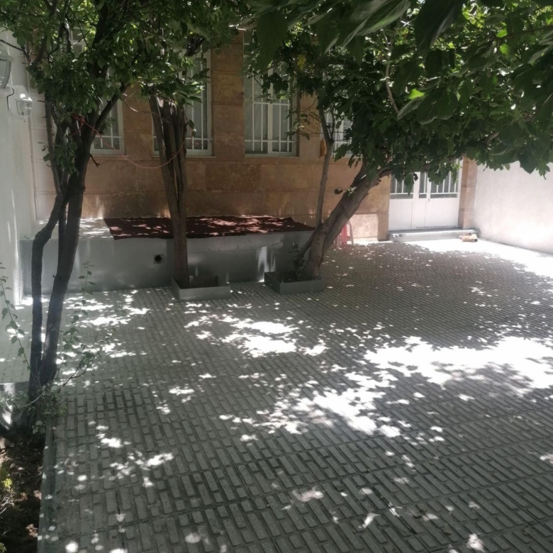 d19989e8 2004 403d b793 1f5f89c65901